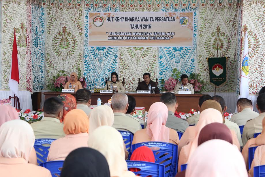 Walikota Kotamobagu Hadiri HUT Peringatan Dharma Wanita Persatuan Ke 17