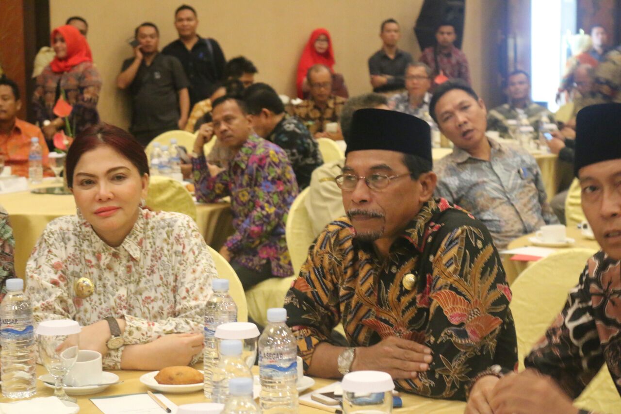 BUPATI Hadiri Pertemuan BPK Dengan Kepala Daerah se Indonesia Timur