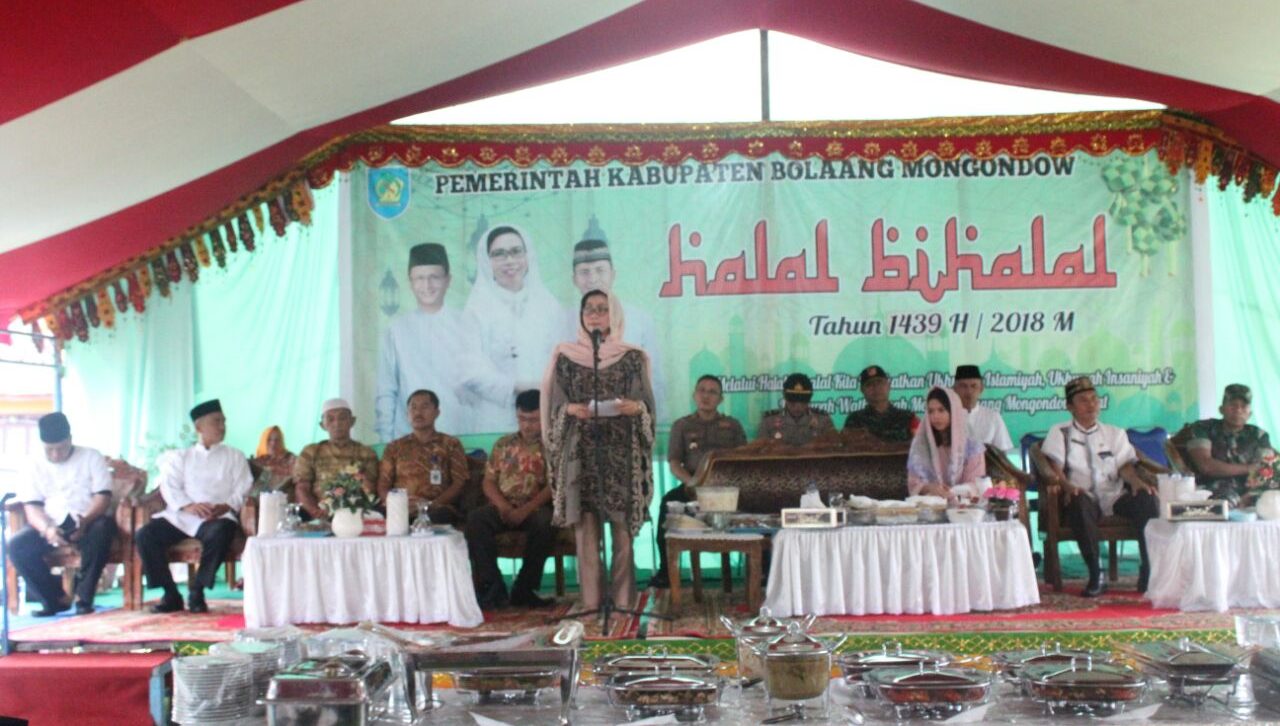 Gelar Halal bi Halal, Bupati Pererat Silaturahmi Bersama Warga