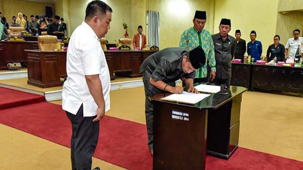 DPRD Bolmut Paripurnakan Penetapan Bupati Dan Wakil Bupati Terpilih 2018