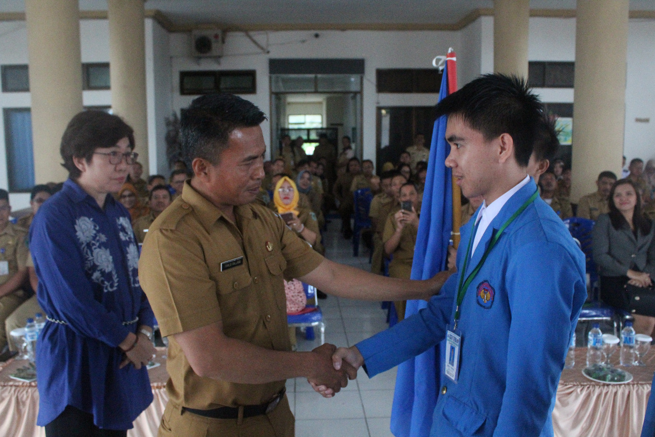 Sekda Bolmong Harap Mahasiswa KKN Unima Ikut Serta Dalam Musrenbang Kecamatan