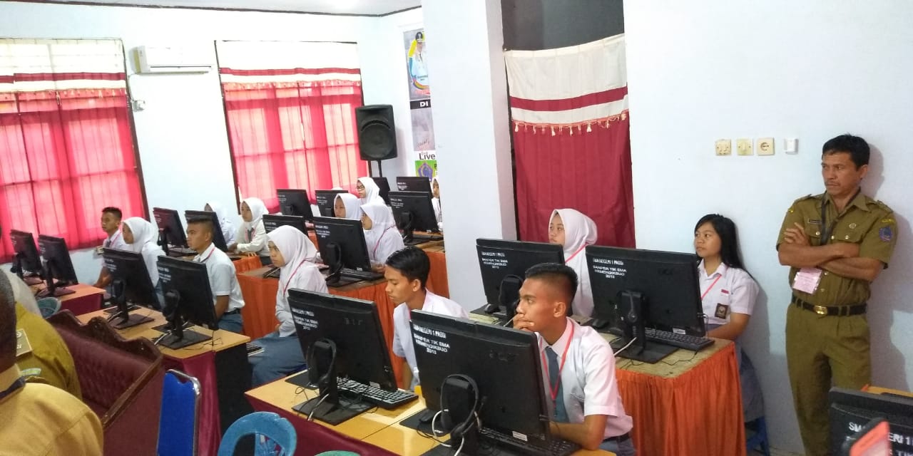 1.140 Siswa di Bolmong ‘Asah Otak’ Dalam UNBK