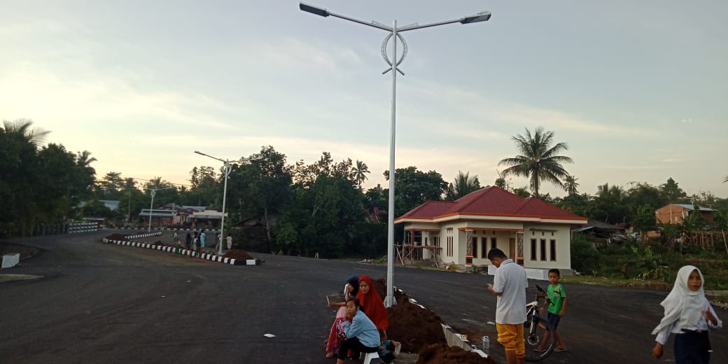 Lima Unit Solar Cell Terpasang di Jalan Masuk Pasar Genggulang