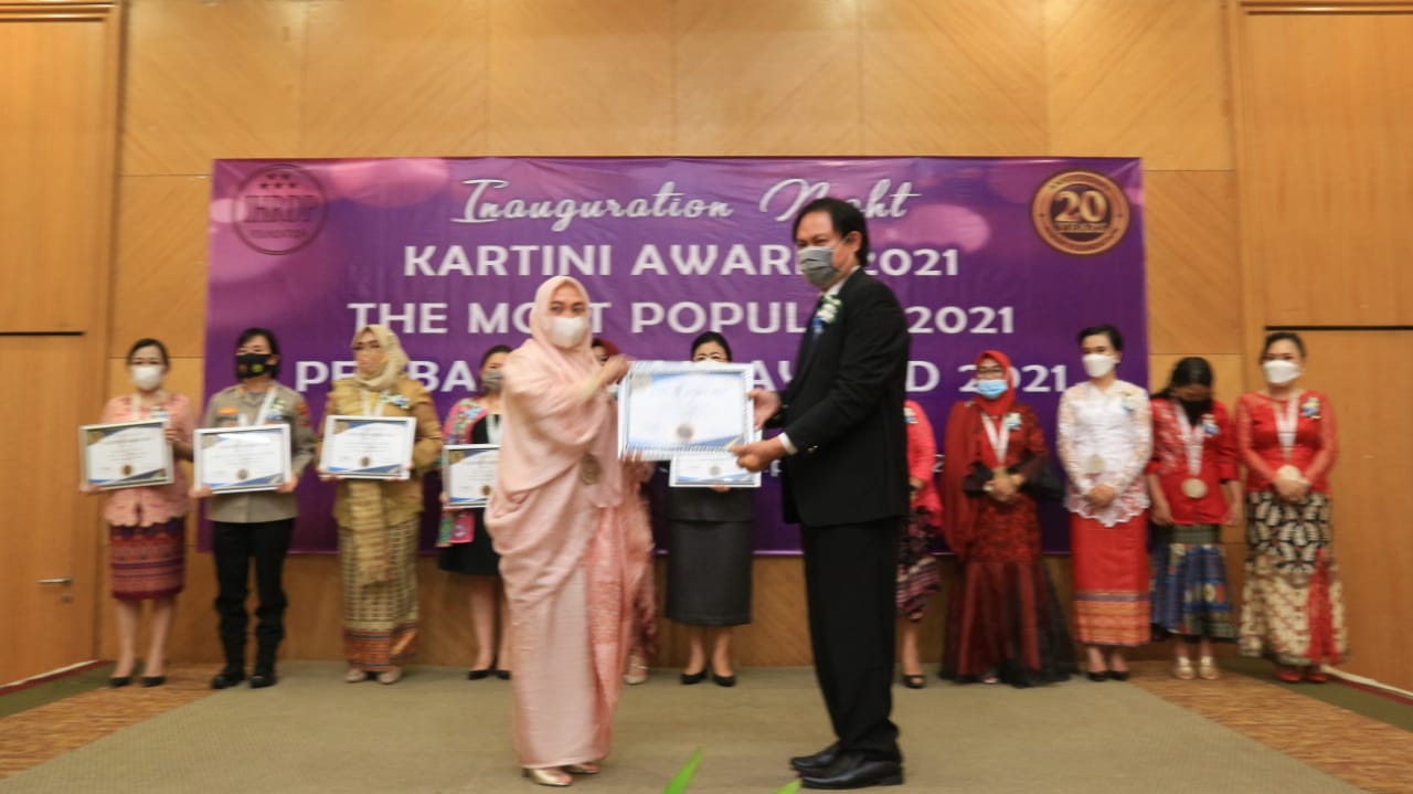 Hebat, Chelsia Paputungan ST Berhasil Raih Penghargaan Kartini Award Tahun 2021