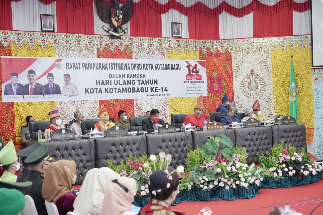 Wali Kota Tatong Bara Hadiri Rapat Paripurna Istimewa HUT ke – 14 Kota Kotamobagu