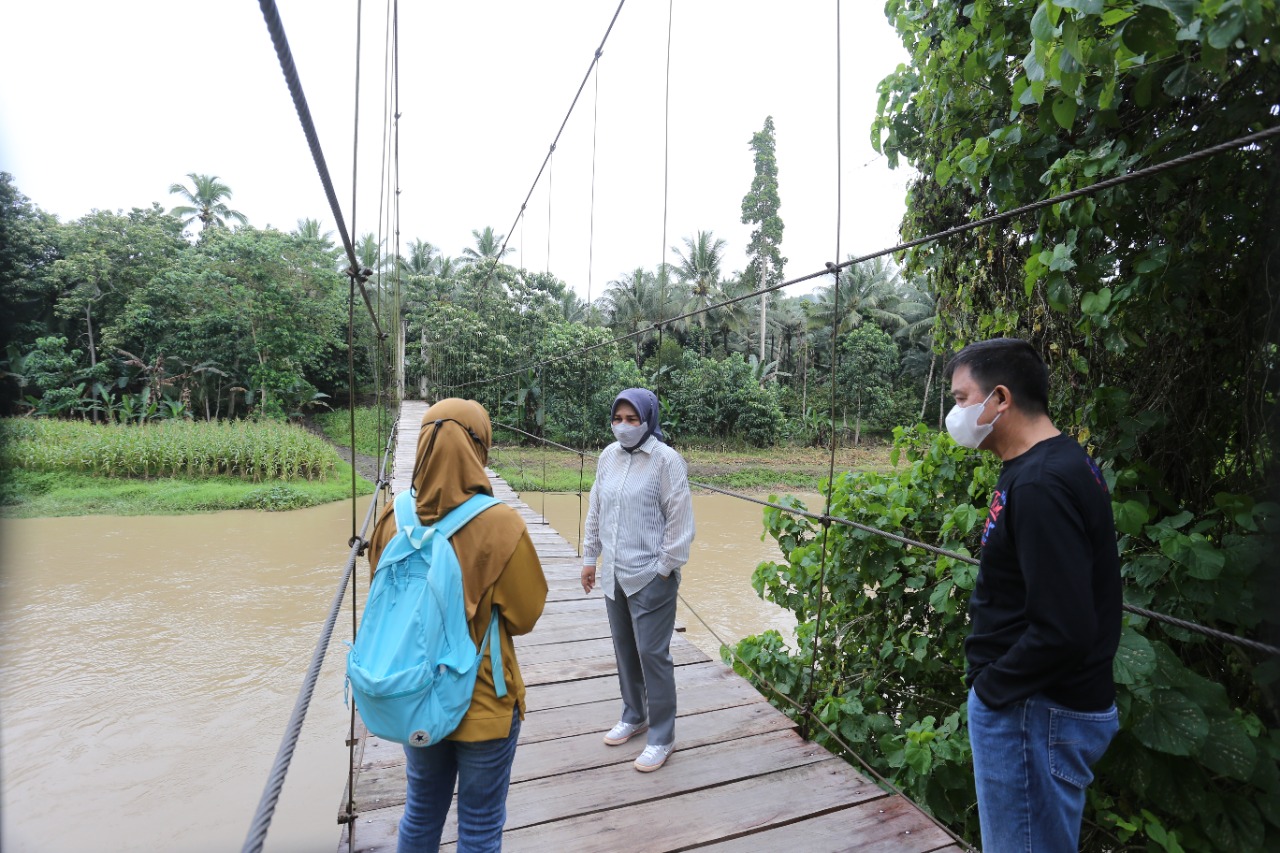 Wali Kota Tatong Bara Tinjau Lokasi Rencana Pembangunan Jembatan Monsi