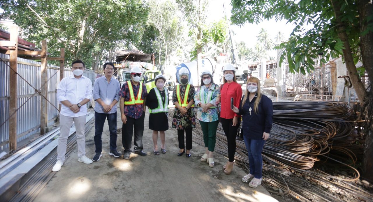 Wali Kota Tatong Bara Bawa Rombongan DPRD Sulut, Tinjau Proses Pembangunan Ruang Isolasi Covid RSUD Kotamobagu
