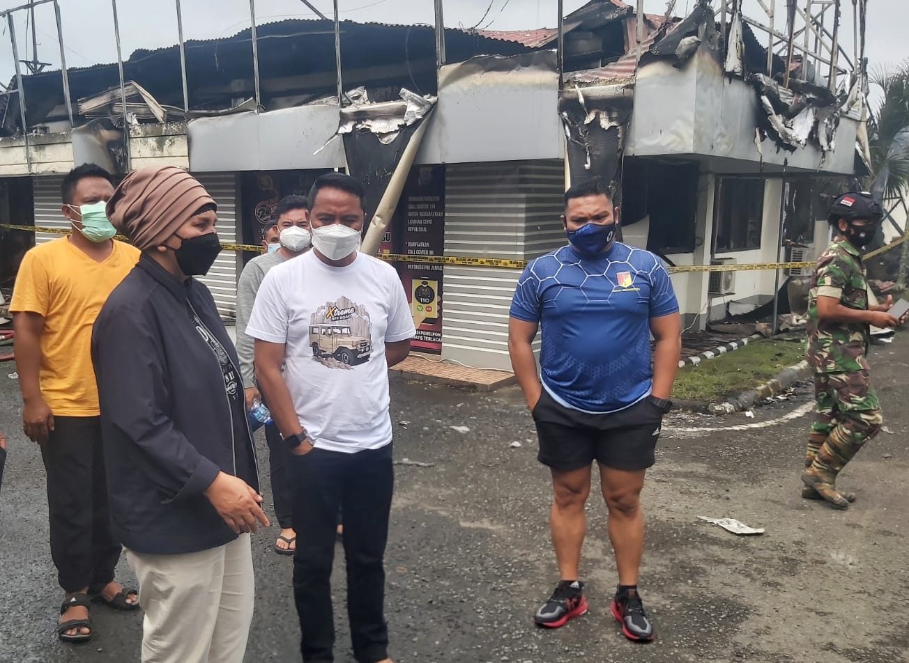 Ikut Prihatin, Bupati Sachrul Mamonto Tinjau Kondisi Mapolres Kotamobagu Yang Terbakar