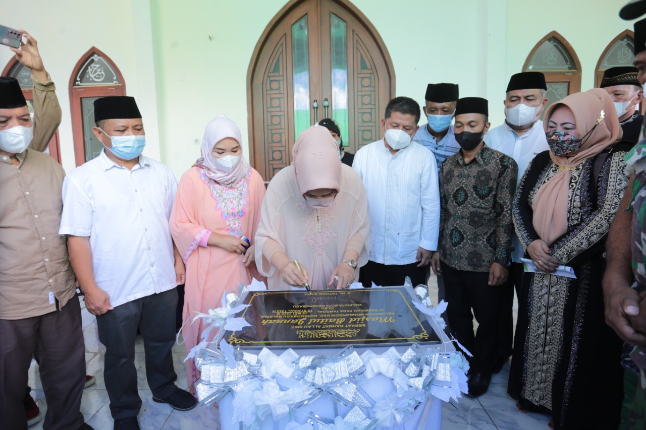 Wali Kota Tatong Bara Resmikan Masjid Baitul Jannah