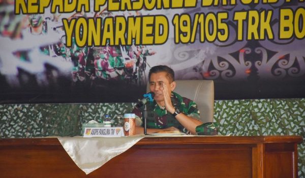 Asops Panglima TNI Beri Pengarahan ke Prajurit Yonarmed 19-105 Tarik Bogani