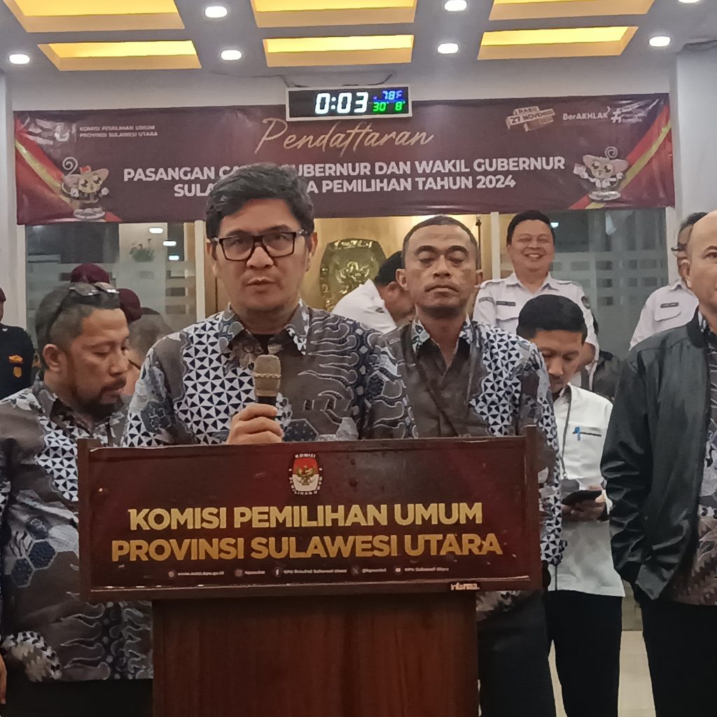 Saat Konferensi Pers penutupan pendaftaran Pilgub Sulut berlangsung di Kantor KPU Sulut (Dok: beritatotabuan.com / Arman )