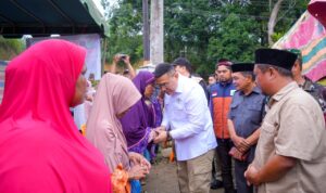 Tinjau Bencana Sumut, Wamen Ossy Serahkan Bantuan dan Dengarkan Keluhan Warga Tapanuli Selatan