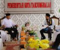 Wali Kota Waris Tholib Lepas 54 Jamaah Umroh Grand Shafa Nauli Tanjungbalai