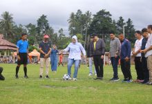 Wali Kota Tatong Bara Buka Tournament Sepakbola Motcil Cup 2023