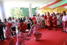 Tempati Rumah Jabatan, Pj Wali Kota Asripan Nani Ikuti Prosesi Adat Poponikan Mogutun Kon Komalig Moloben