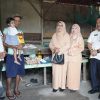 Kepala Dinas Kominfo Kabupaten Asahan Serahkan Bantuan Makanan Tambahan Kepada Anak Stunting