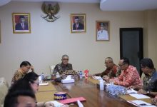 Wali Kota Asripan Nani Ikuti Rapat Evaluasi di Pemprov Sulut