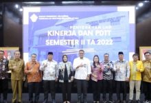 Wali Kota Tatong Bara Terima LHP Audit Kinerja Penyediaan Akses Air Minum Dari BPK3