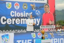 Wali KotaTatong Bara Tutup Secara Resmi Turnamen Sepak Bola Wali Kota Cup 2023